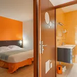 Saintes Apartment