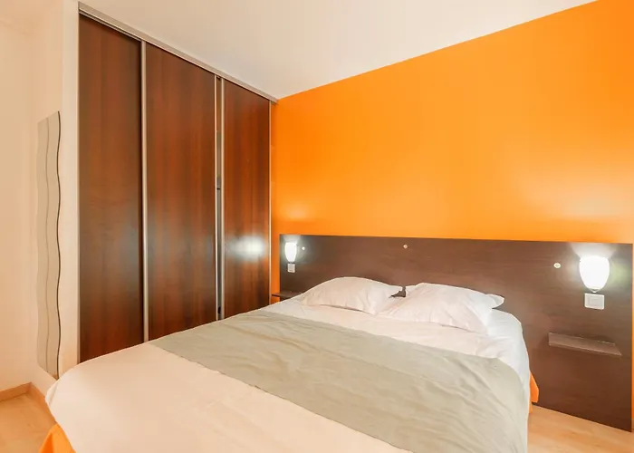 Saintes * Saint-Simon-de-Bordes